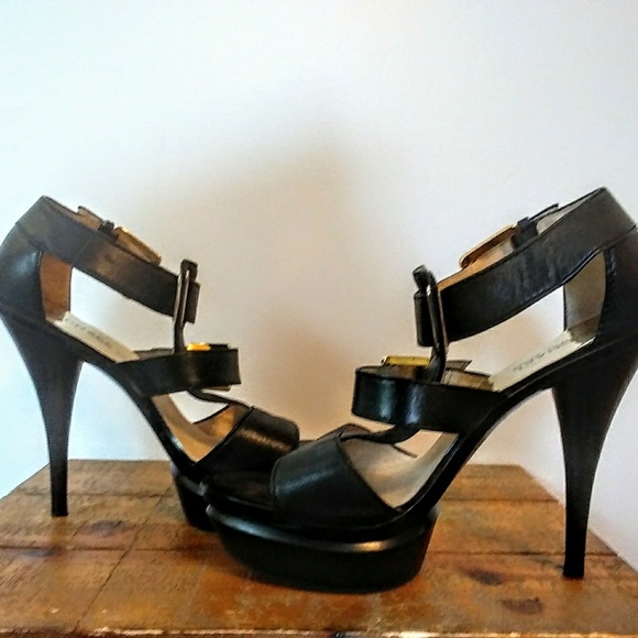 Michael Kors Strappy High Heeled Leather Sandals - Picture 5 of 8